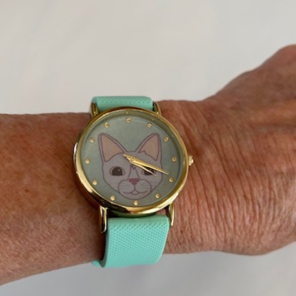ACCUTIME WATCH CORP | Cat Face Women's Watch Silicone band-NEW Battery - Picture 6 of 8